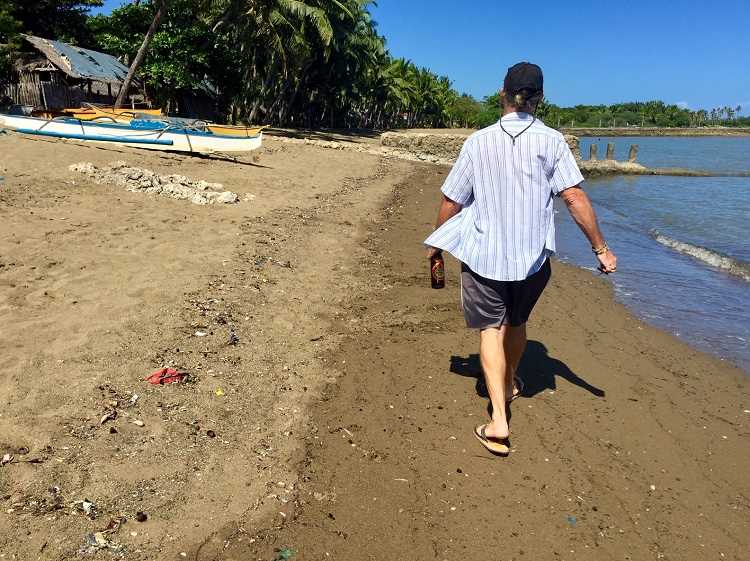 tedly looks around the beach for a spot to put his annual holiday decoration