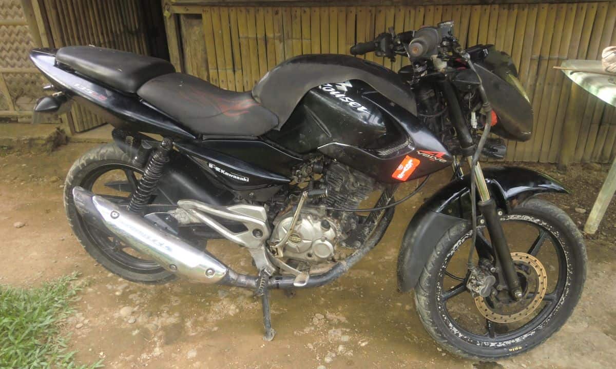 The used motorbike that Tedly bought for $250, repaired for $50, and gave away.