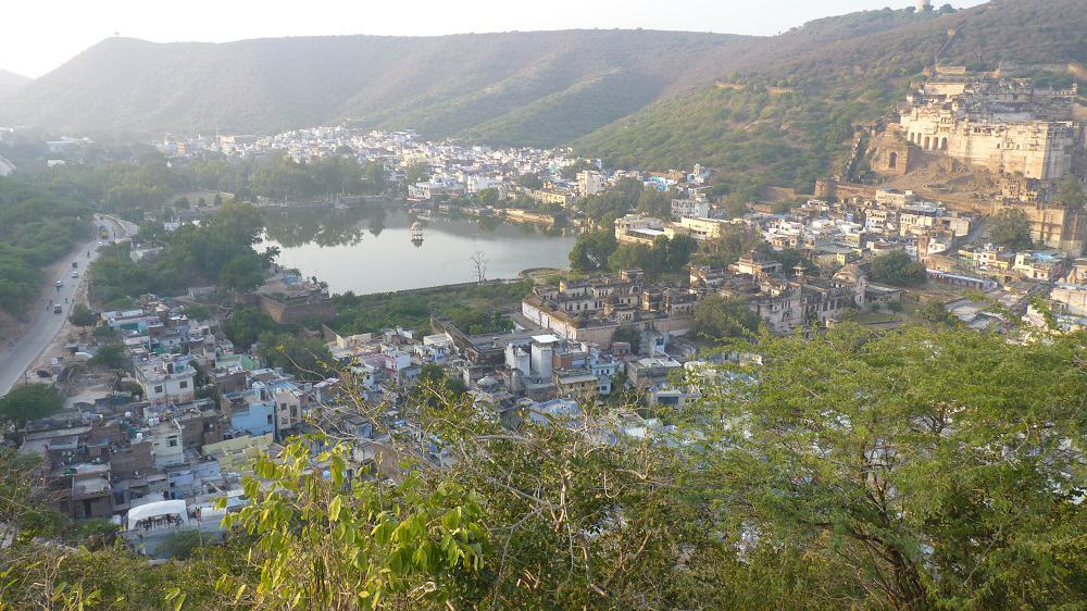 Hilltop views of old town around Lake Nawal Sagar, and the Garh Palace are one of the best things about Bundi.